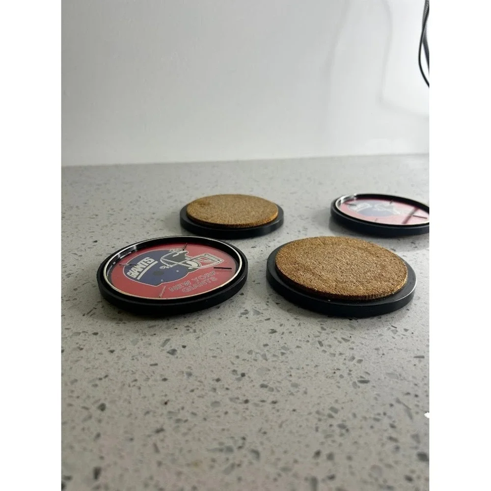 New York Giants NFL Football Helmet Coasters Set of 4‎ Round Cork Back